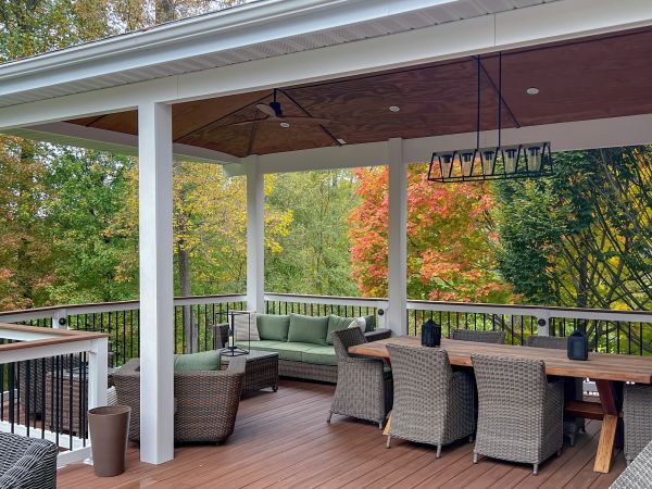 Deck Enclosure Construction in Nashville