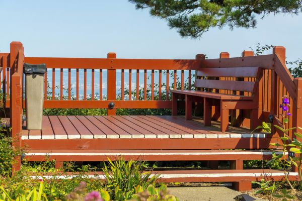 Redwood Deck Construction in Nashville